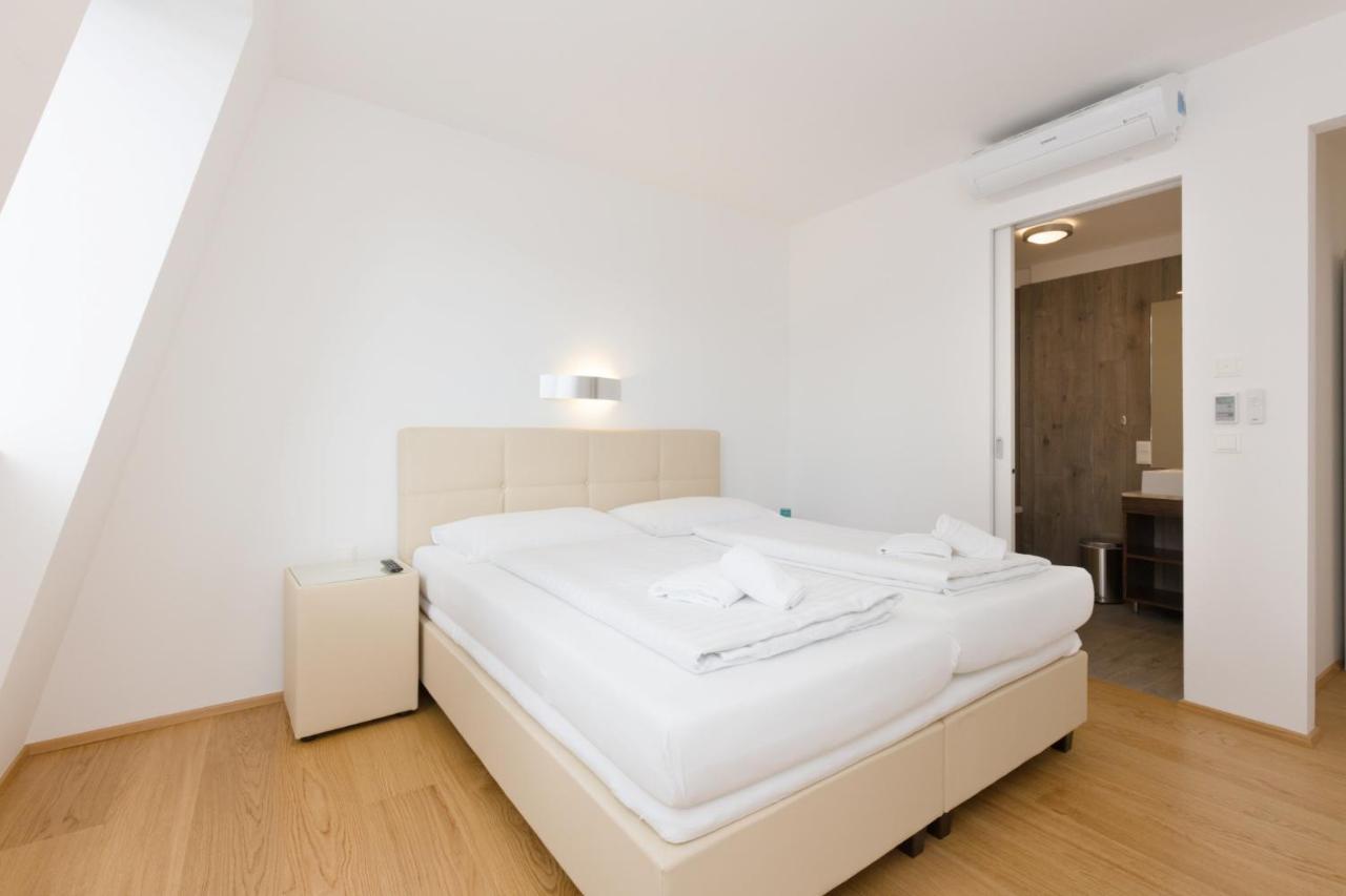 Central Riverside Residences Vienna Esterno foto