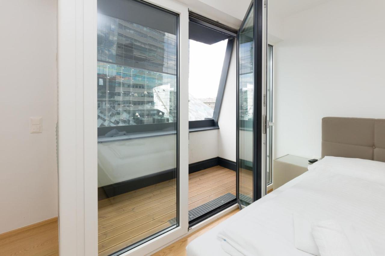 Central Riverside Residences Vienna Esterno foto