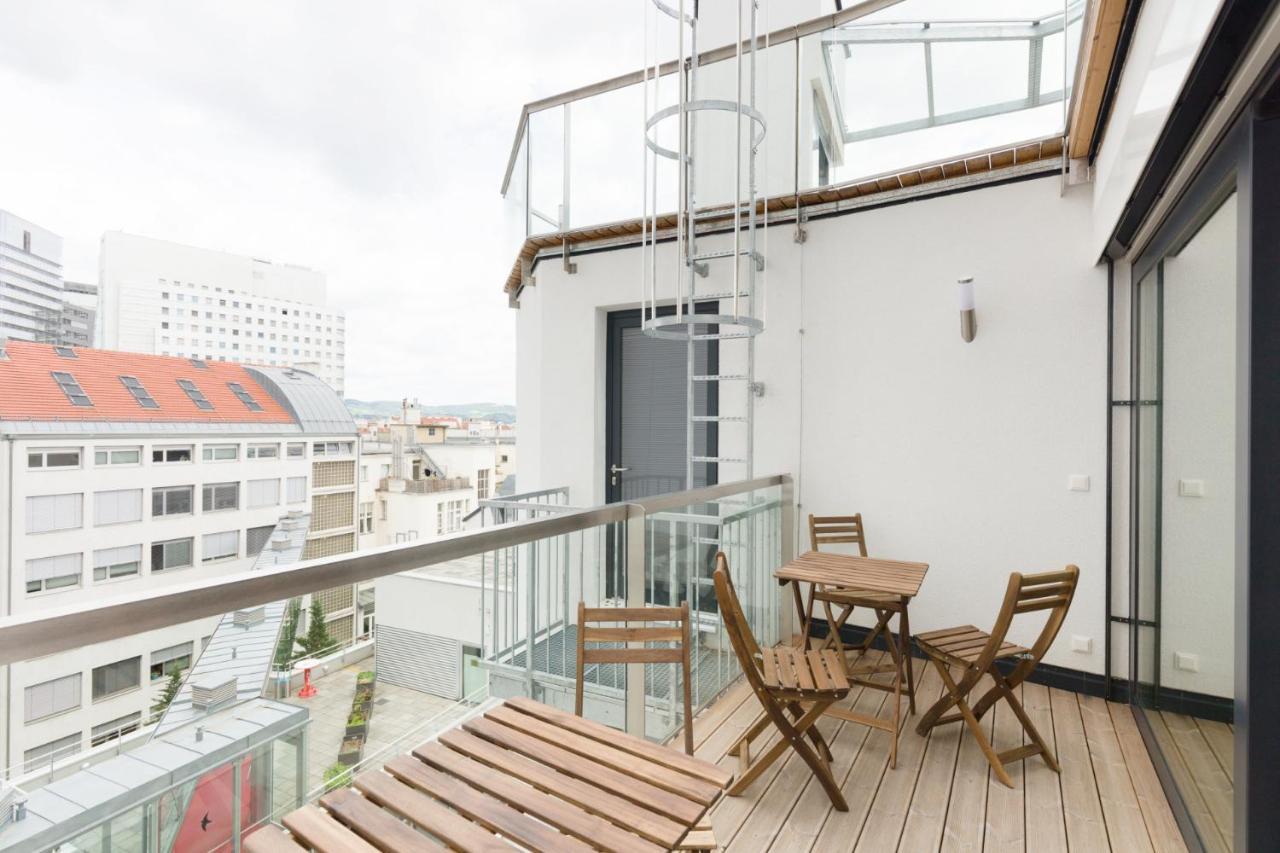 Central Riverside Residences Vienna Esterno foto