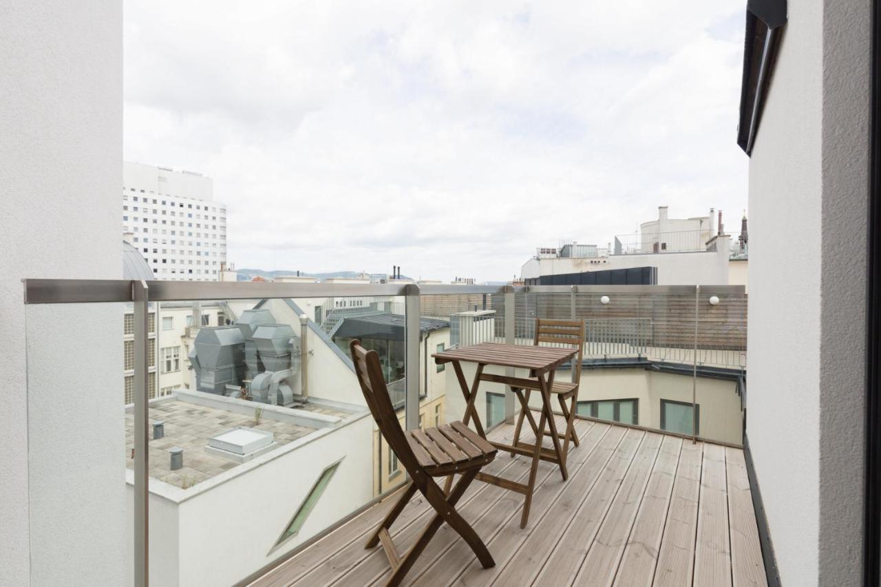 Central Riverside Residences Vienna Esterno foto